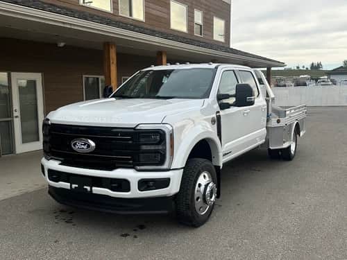 2027 FORD F-550 Platinum