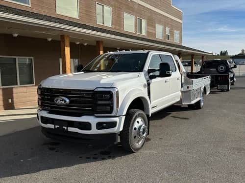 2027 FORD F-550 Platinum
